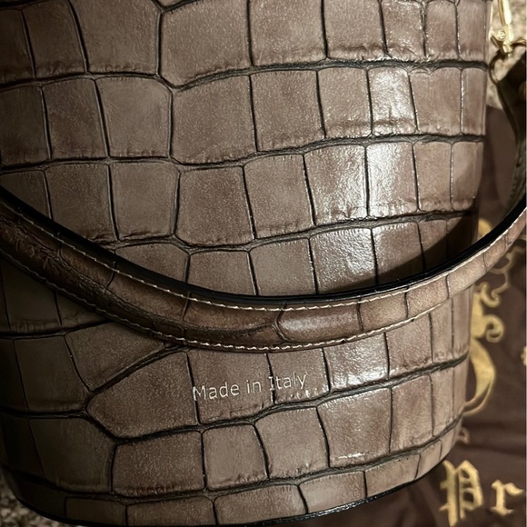 Pratesi Italian Leather Handbag - Picture 2 of 6